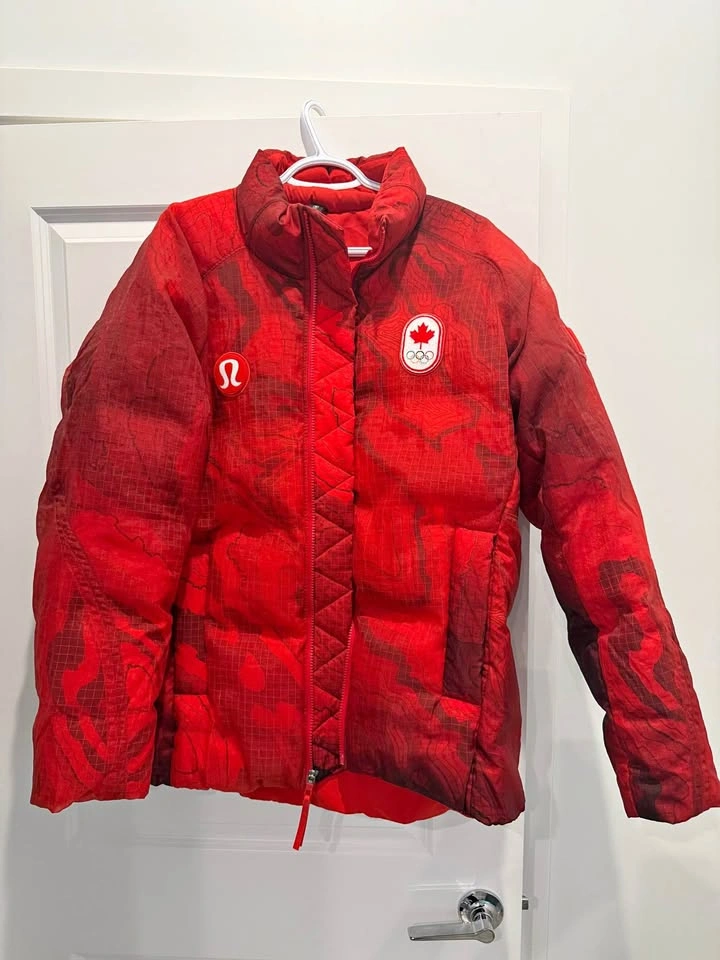 Lululemon Team Canada Olympics Down Puffer Jacket Size Large