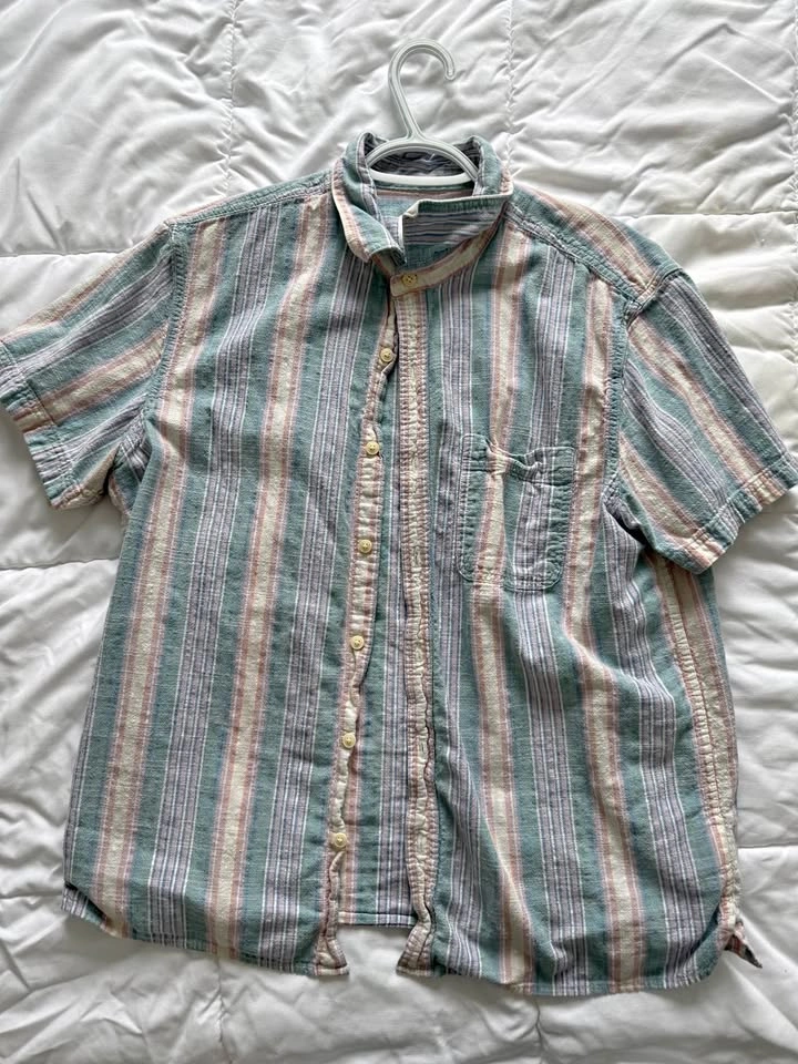 American Eagle Short Sleeve Striped Button Down Shirt large