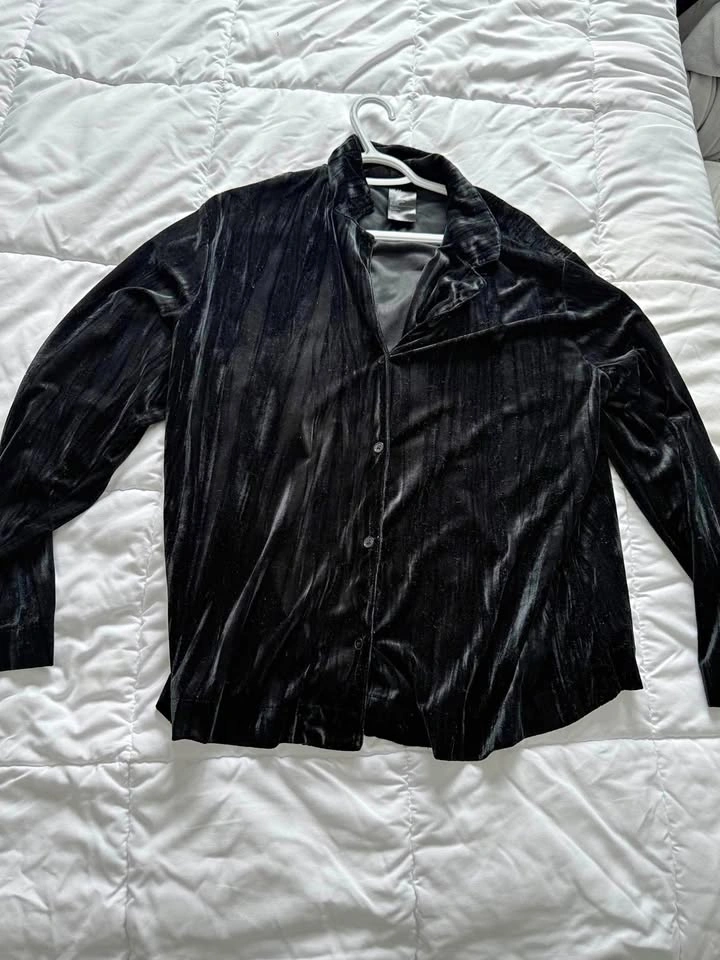 H&M Black Velvet Button Down Shirt XL