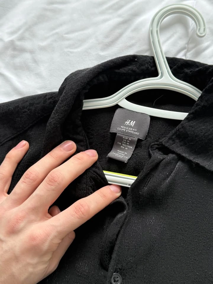 H&M Regular Fit Black Button-Down Shirt - photo 4