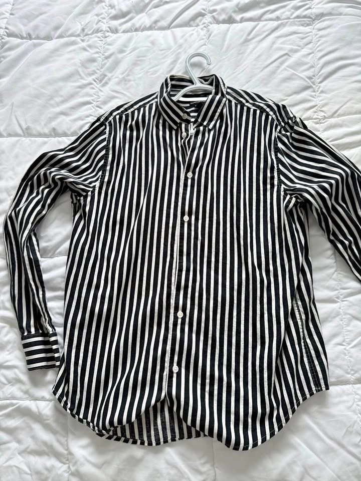 H&M Striped Long Sleeve Button-Down Shirt