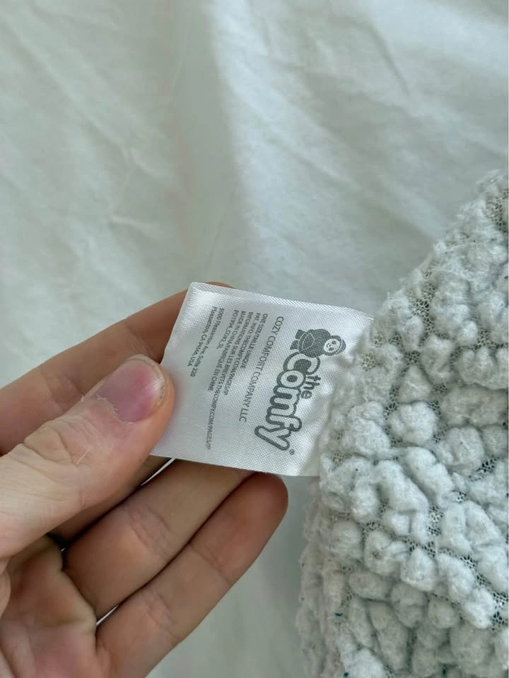 The Comfy Sherpa Lined Hooded Blanket medium - photo 5