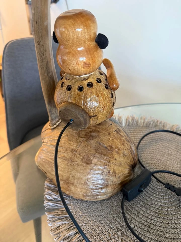 Handcrafted Coconut Shell Monkey Palm Tree Lamp - photo 3