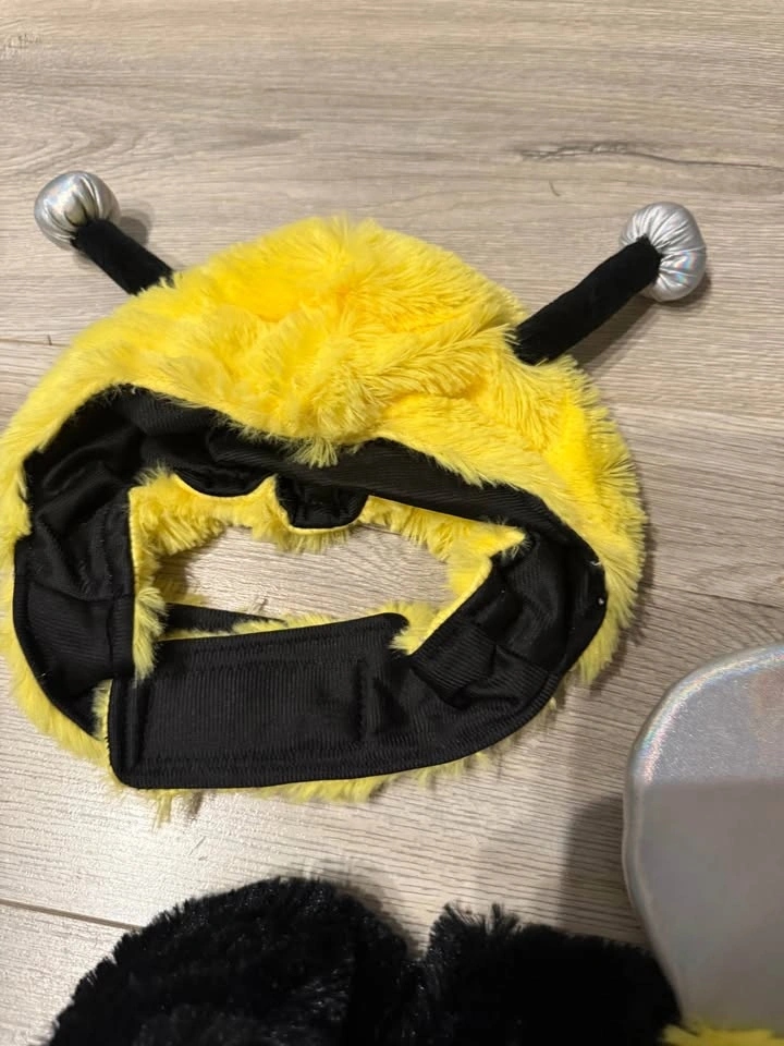 Thrills & Chills dog Bee Costume size medium - photo 2