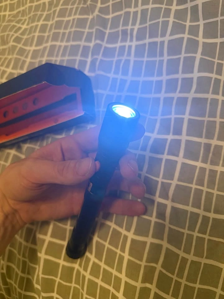 BIIB LED Magnetic Pickup Tool BRAND NEW IN BOX - photo 5