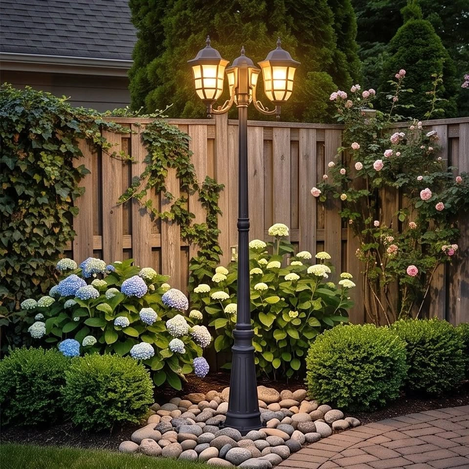 Modern Black Garden Lamp Post – Outdoor Lighting Fixture