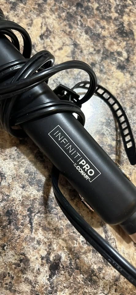 Conair Hair Straightener - photo 2