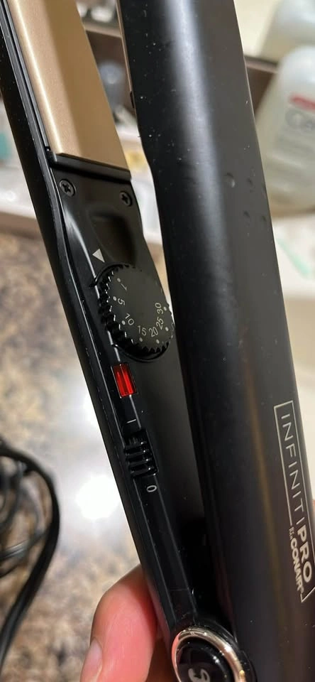 Conair Hair Straightener - photo 3