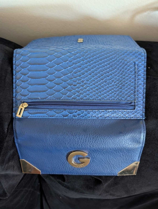 Steve Madden, Guess, and Nine West Purses - photo 2