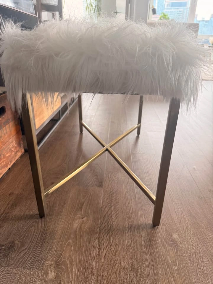 White Faux Fur Bench with Gold Metal Base - photo 2