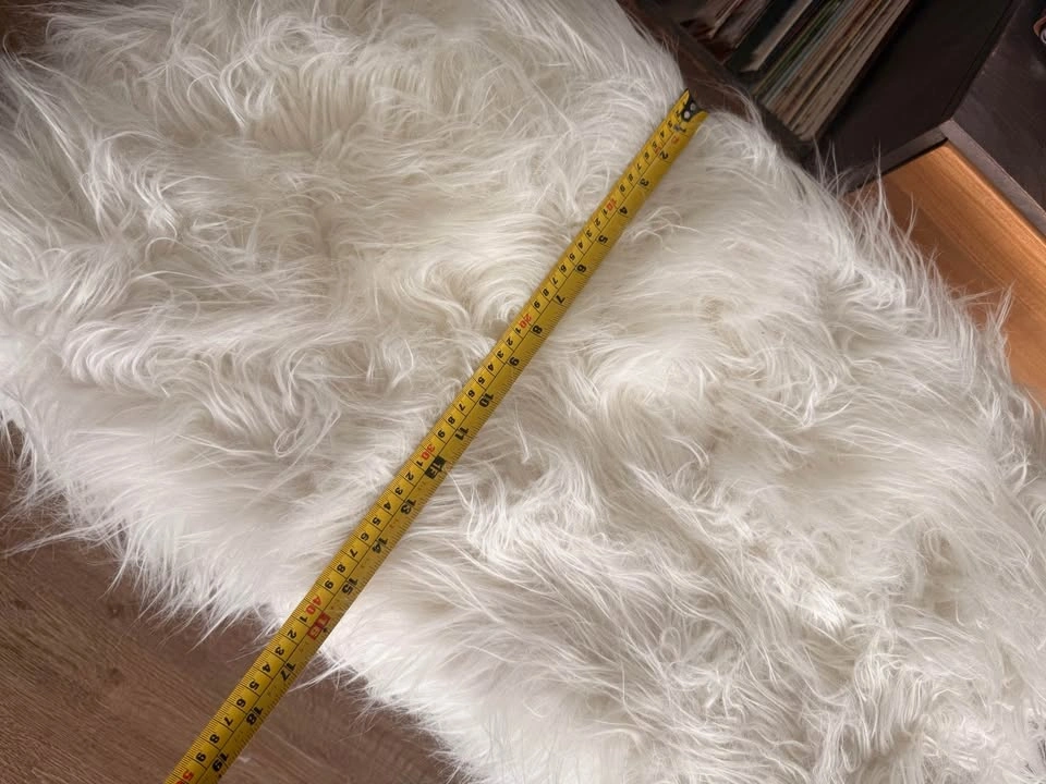 White Faux Fur Bench with Gold Metal Base - photo 4