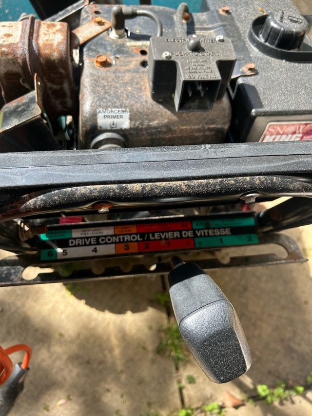 Dynamark Plus Snowblower - photo 3