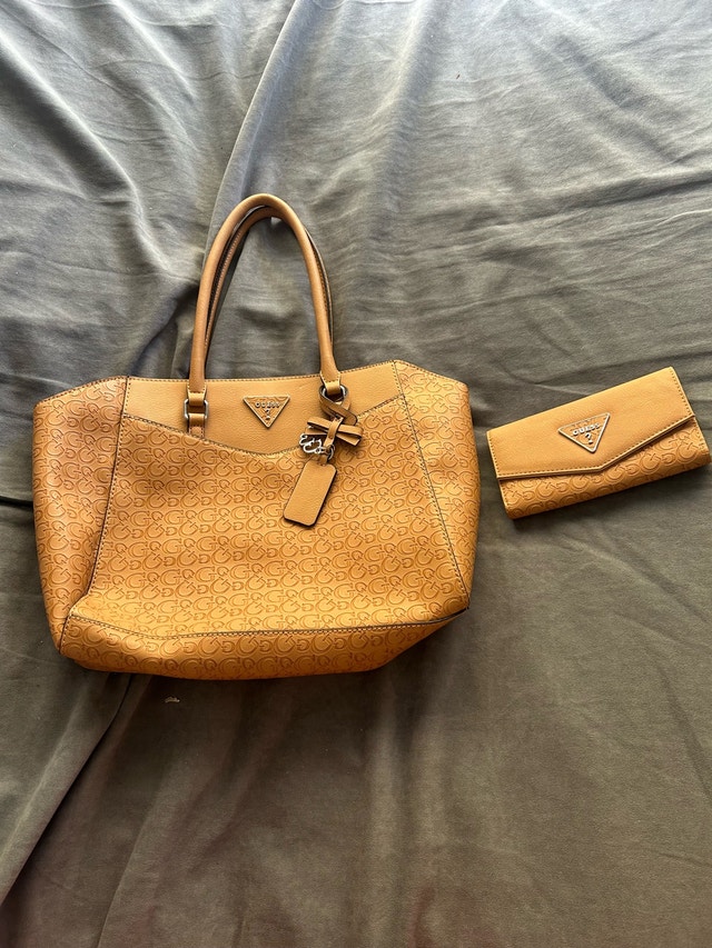 Authentic Guess Tote Bag & Wallet Set