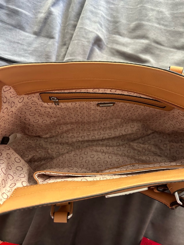Authentic Guess Tote Bag & Wallet Set - photo 2