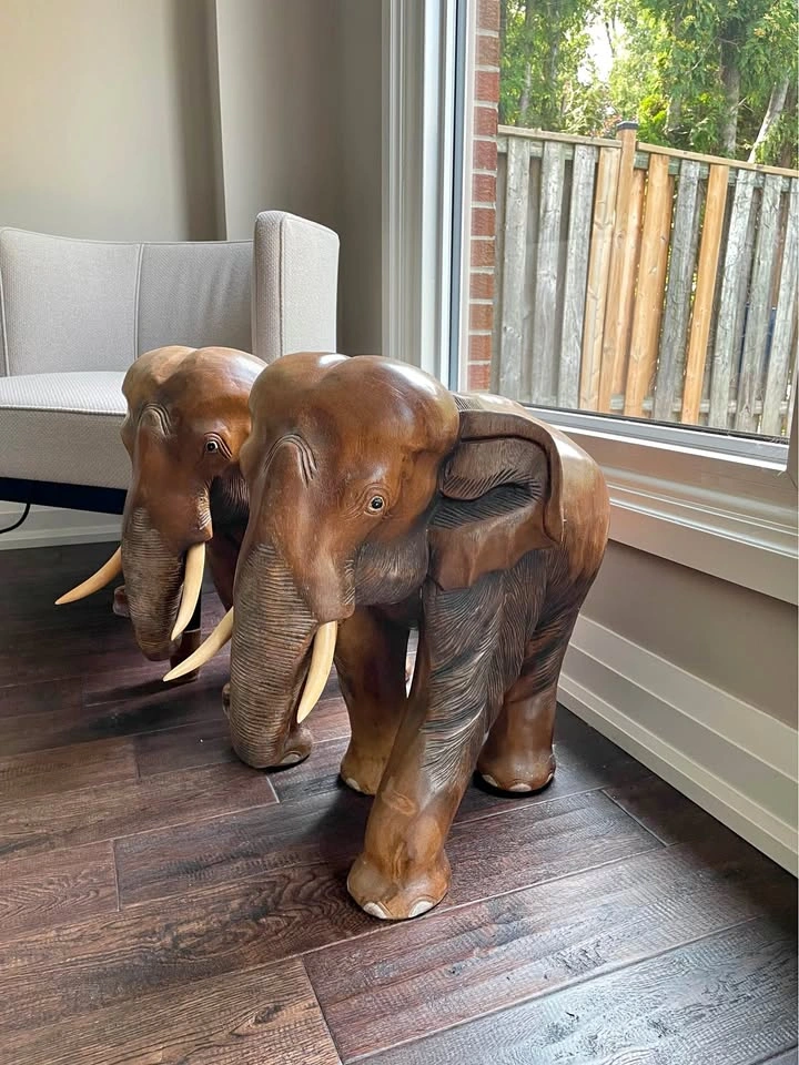 Vintage Hardwood Elephant Decor Accent Piece (Large)