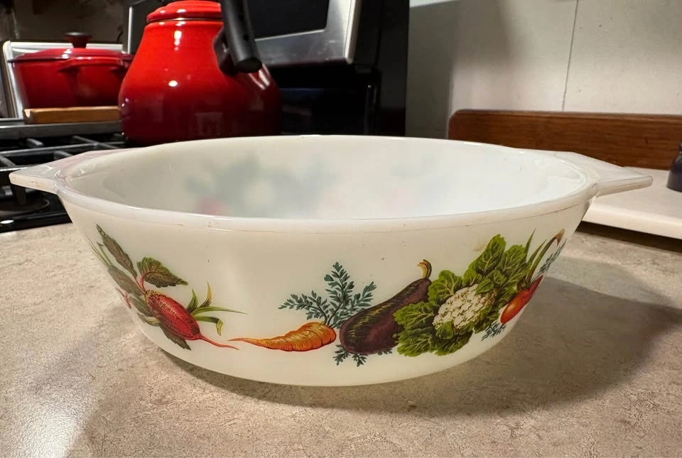 1970’s JAJ Pyrex Market Garden Casserole Dish (513) - photo 5