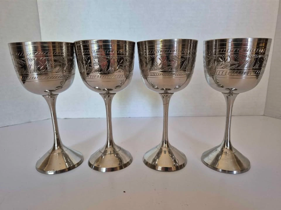 Set of 4 Vintage Silver-Plated Engraved Goblets - photo 3