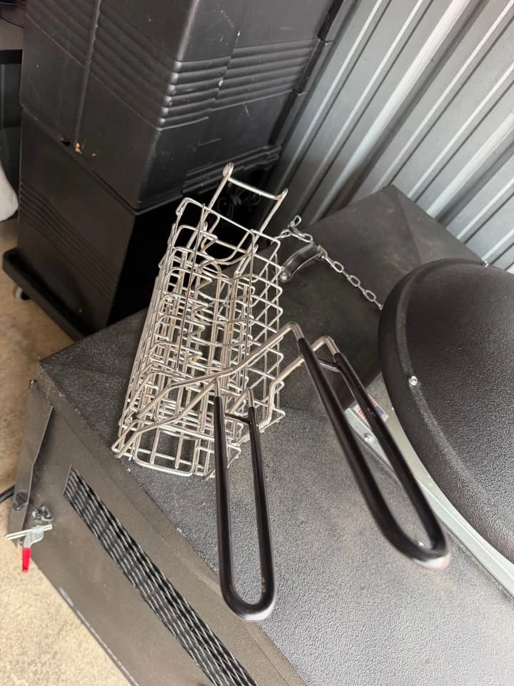 Commercial Deep Fryer Baskets Set of 2 - photo 2