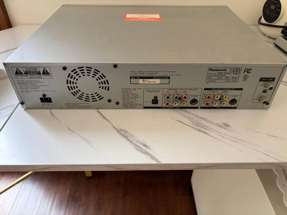 DVD Recorder with VHS Combo - photo 2