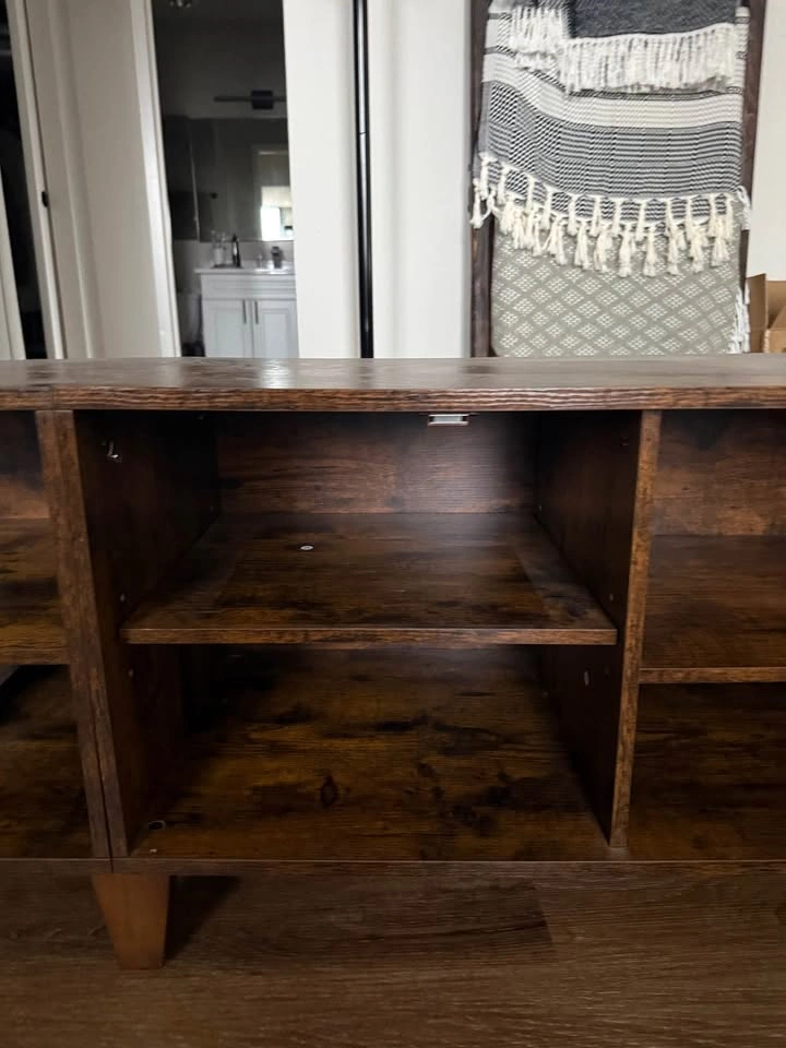 Wood TV Stand - photo 3