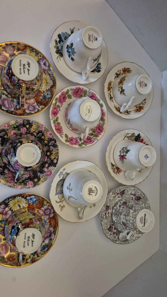 Vintage Mixed Lot Tea Cups and Saucers - photo 2