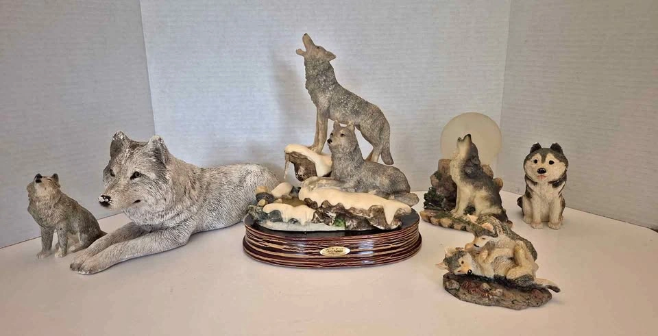 The Natalia Collection Wolf Figurine & set