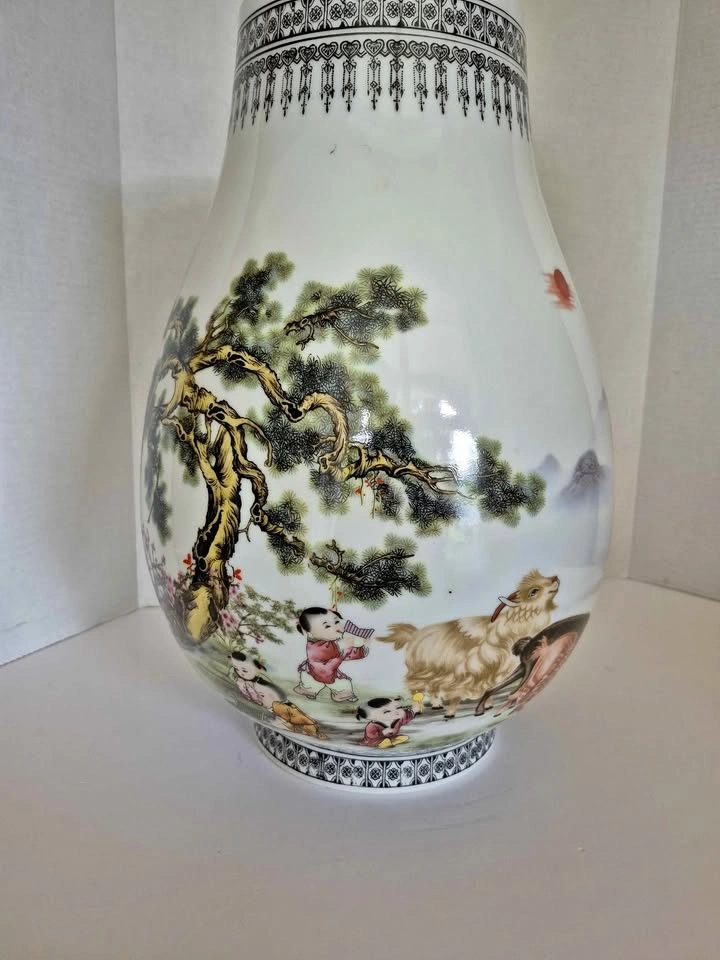 Chinese Jingdezhen Porcelain Vase - Three Rams Bring Prosperity