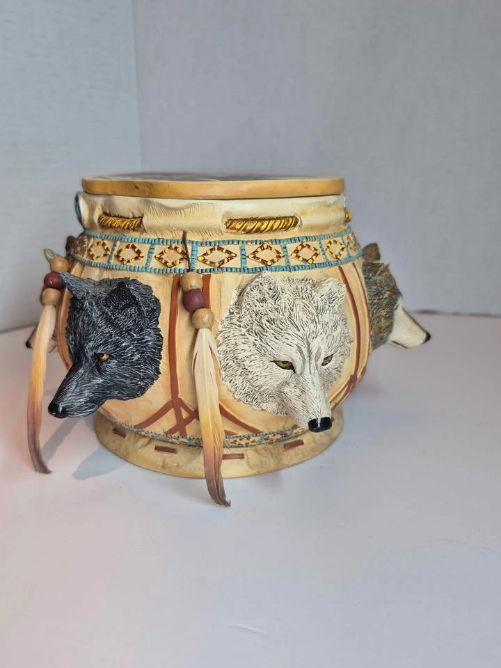 The Bradford Exchange Spirit of the Wolf Sacred Keepsake Box - photo 3