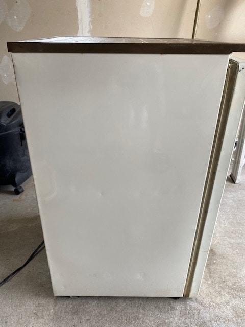 Mini / Bar Fridge - photo 4