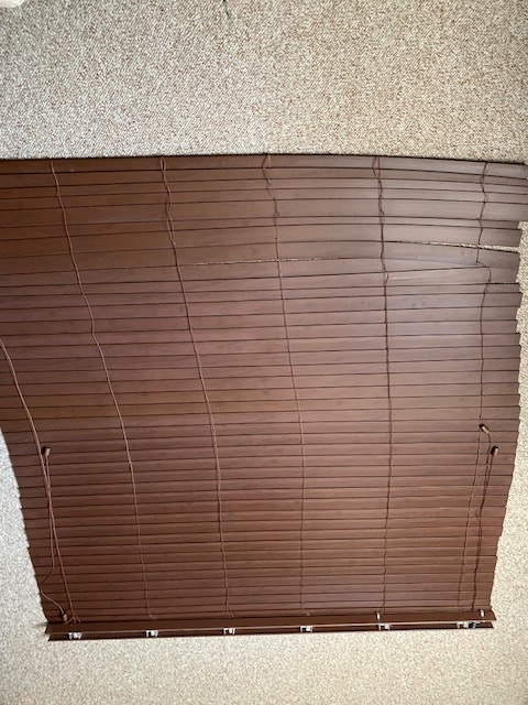 Vinyl Blind - Great Condition - photo 2