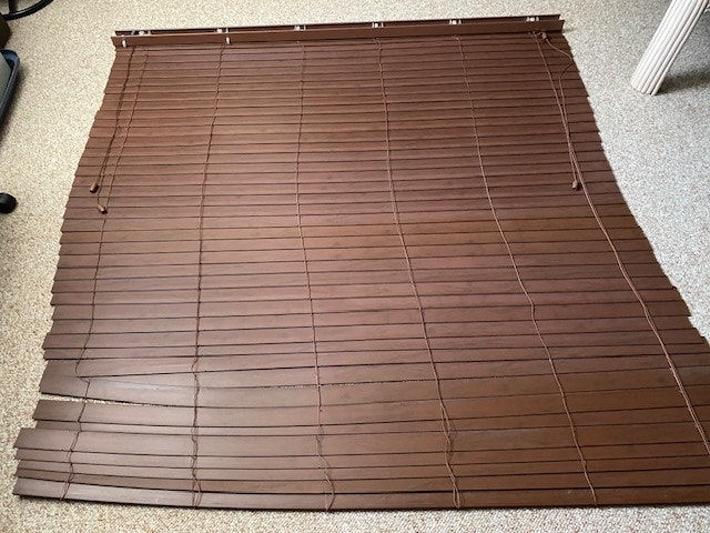 Vinyl Blind - Great Condition - photo 3