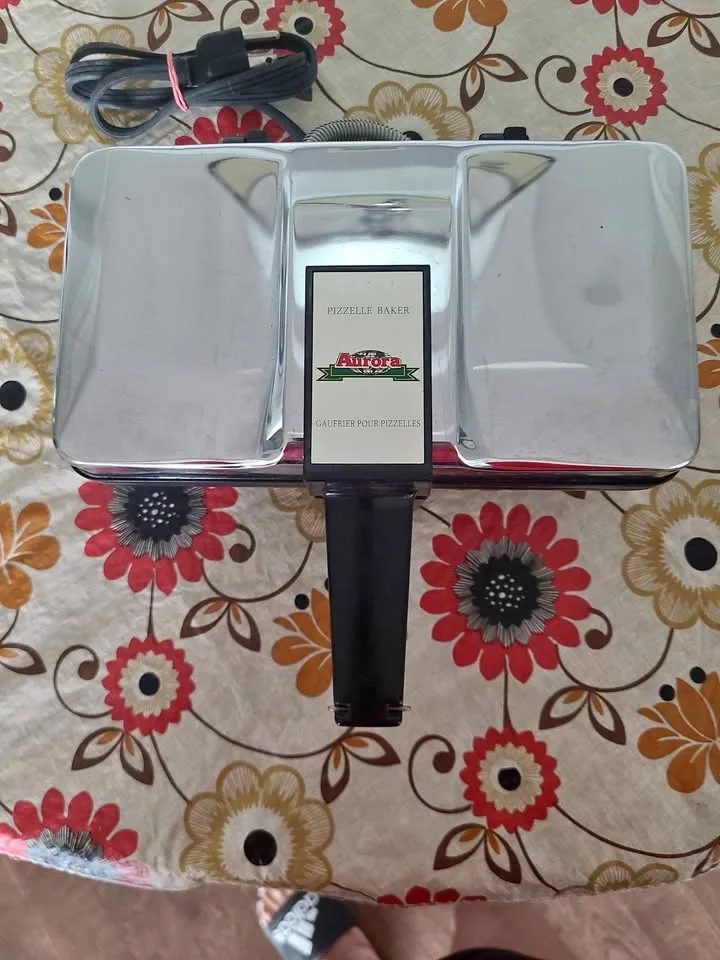 Aurora Pizzelle Baker Model 63600