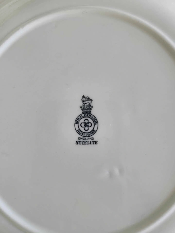12 Vintage Royal Doulton Steelite Hotelware Salad Plates - photo 3