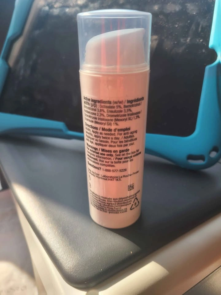 3 La Roche-Posay Anthelios Age Correct SPF 50 - photo 2