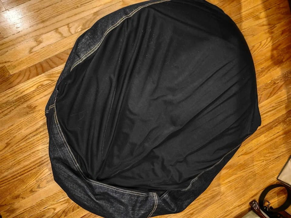 Muji body fit cushion/bean bag - photo 2