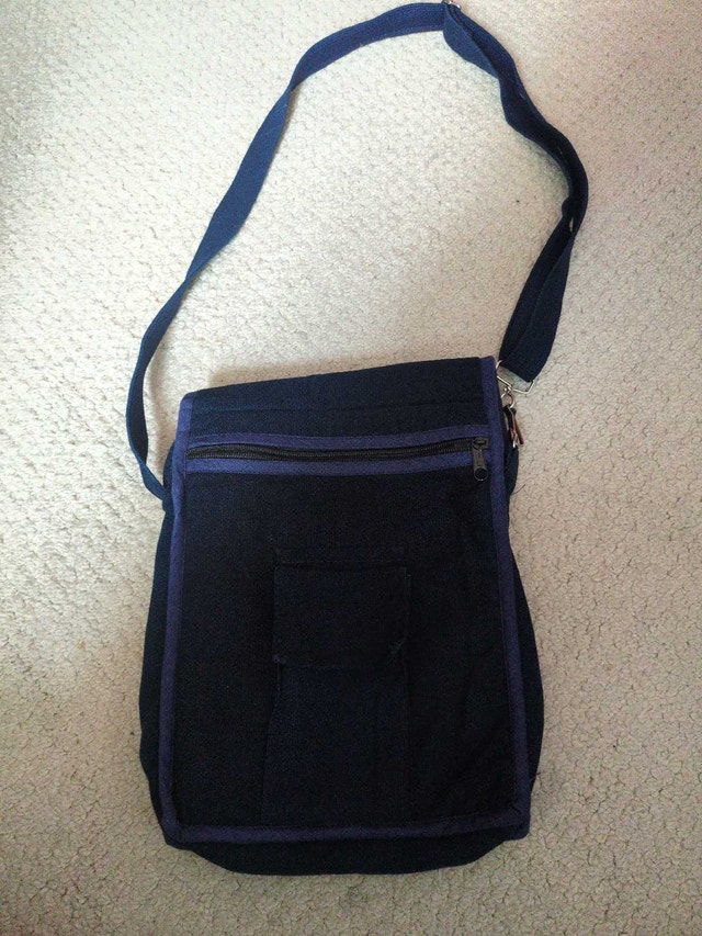 Like New Guatemalan Handmade Side Bag - photo 2