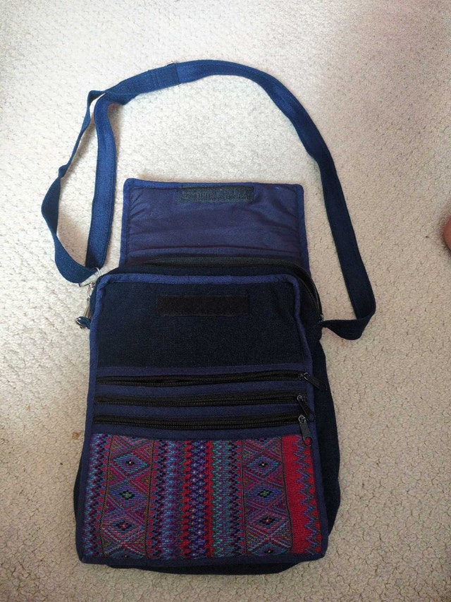 Like New Guatemalan Handmade Side Bag - photo 3