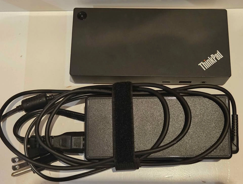Lenovo ThinkPad Universal USB-C Dock 40AY0090 - photo 4