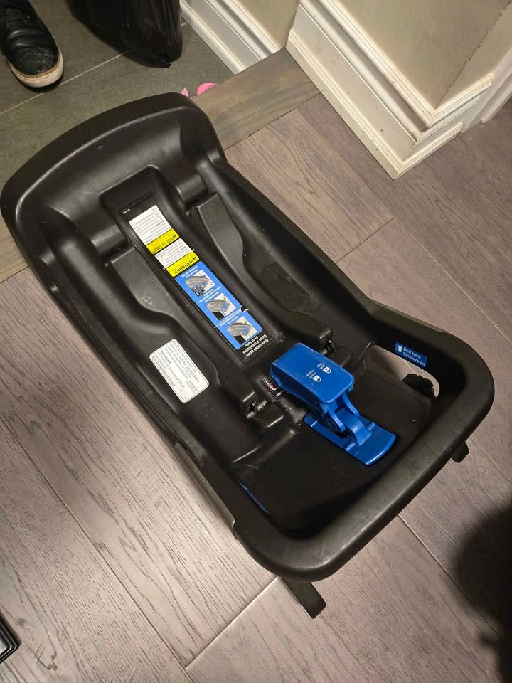 Nuna Pipa Infant Car Seat and Base - photo 4