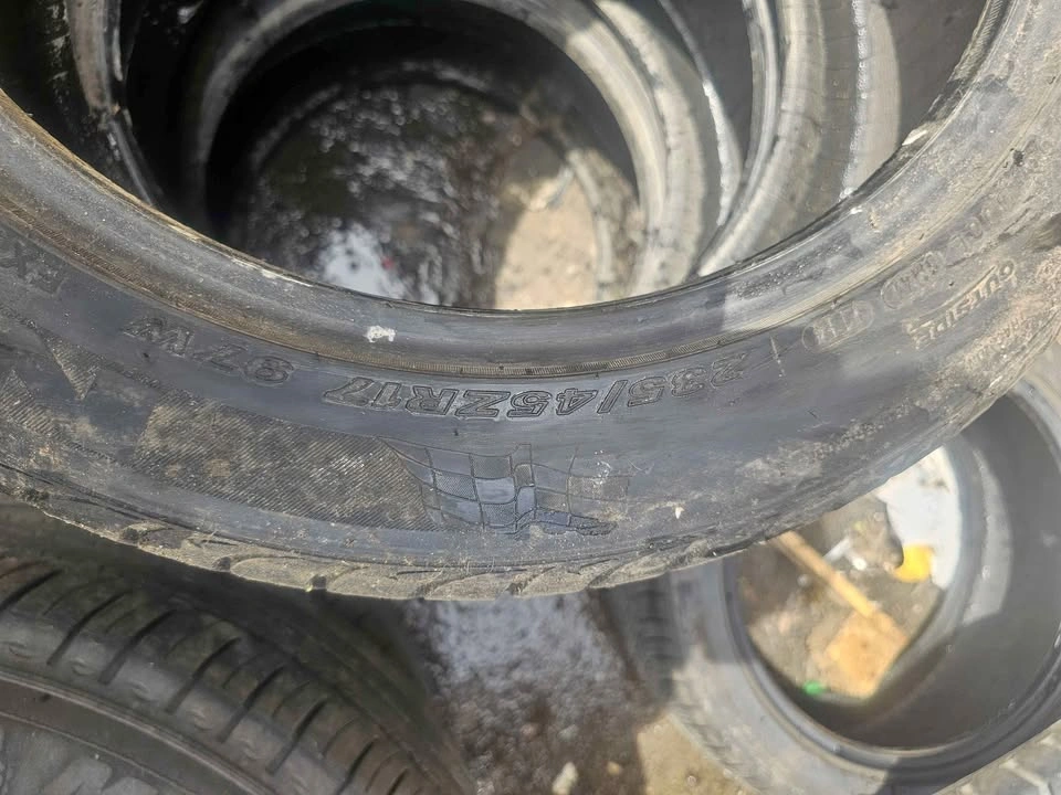 Nexen N8000 - 235/45ZR17 x3 used tires
