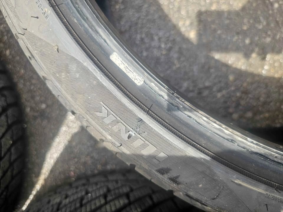 Ilink - 265/30ZR22 used tires x1 tire