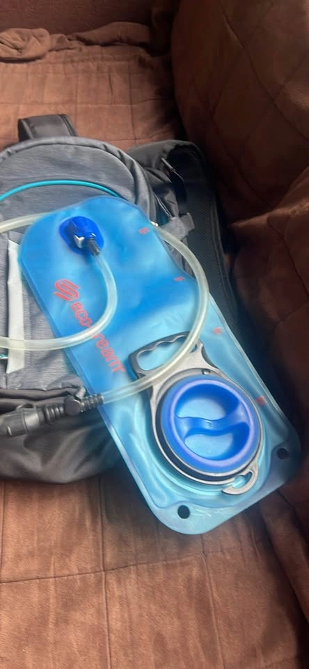 Ironman Hydration Backpack with 2L Bladder – Two Available - photo 2