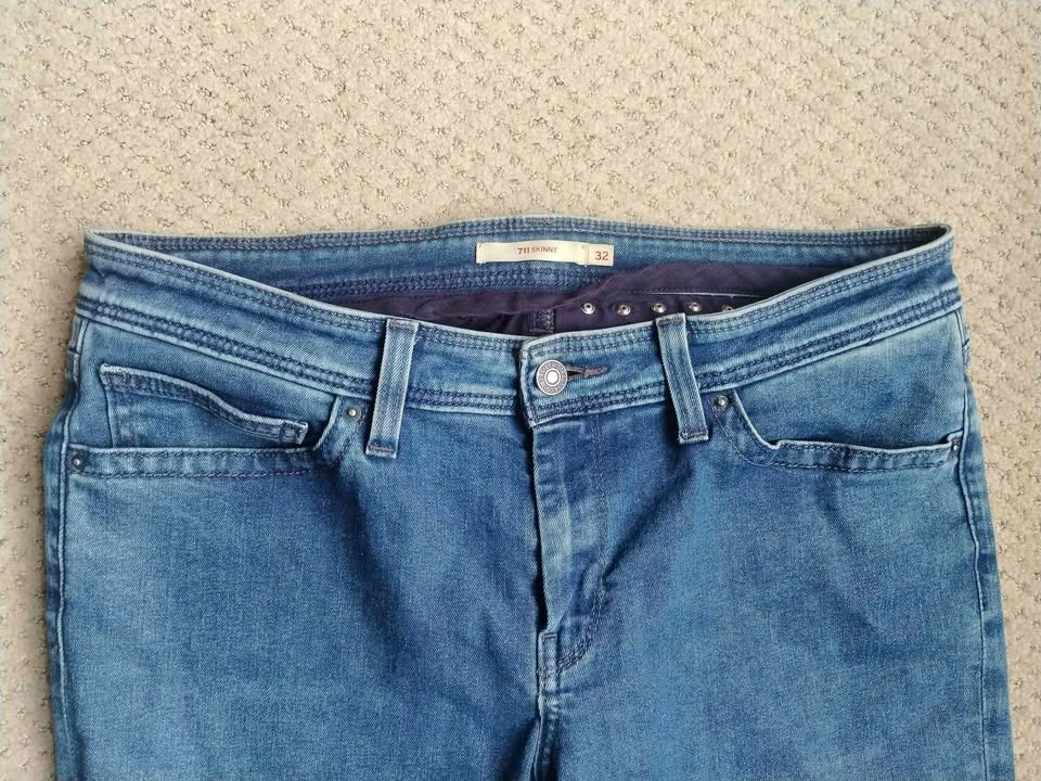 Levi's 711 women's Skinny Jeans Size 32 - photo 2