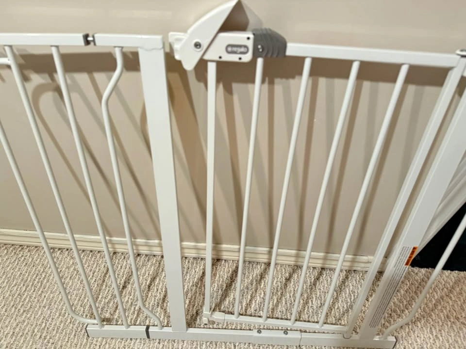Regalo easy step- extra wide baby gate