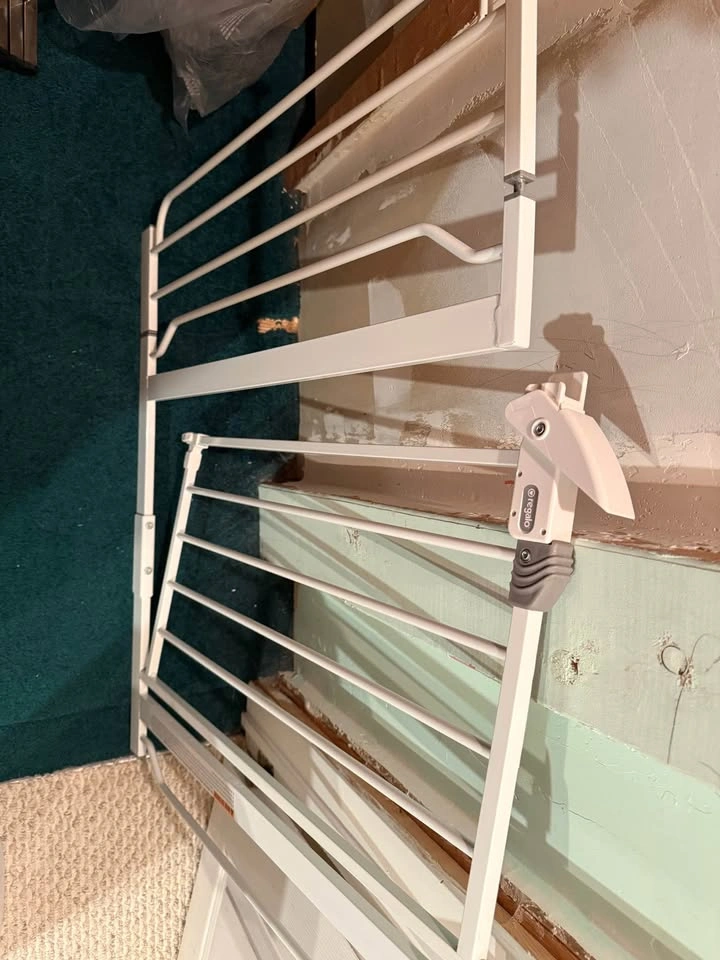 Regalo easy step- extra wide baby gate - photo 2