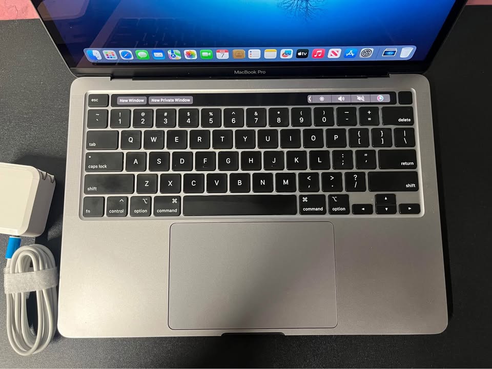 2020 13” MacBook Pro - 16GB Ram 500GB SSD - photo 4