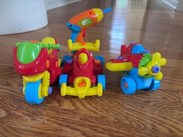 Lakeshore Learning I Can Build It! Vehicles - photo 2