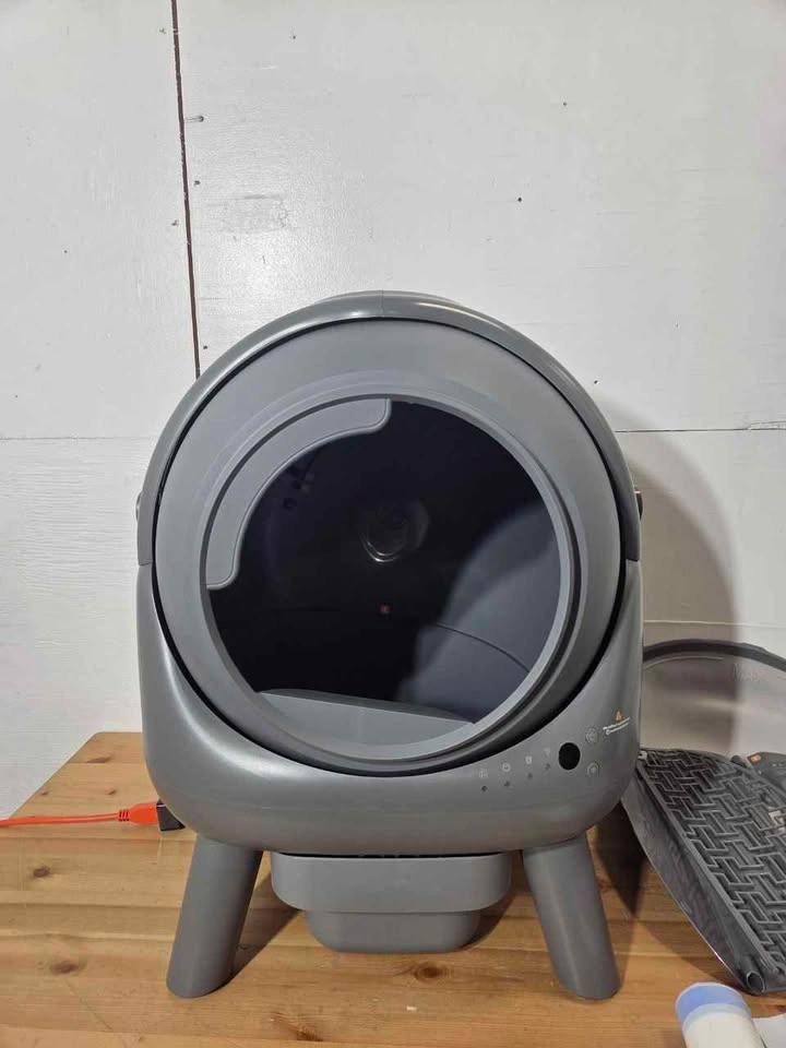 Self-Cleaning Litter Box for Multiple Cats New - photo 2