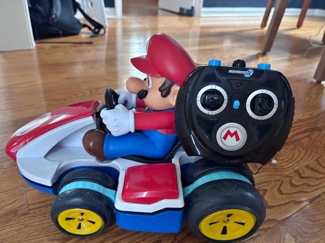 New Nintendo Mario Kart Mini Anti-Gravity R/C Racer