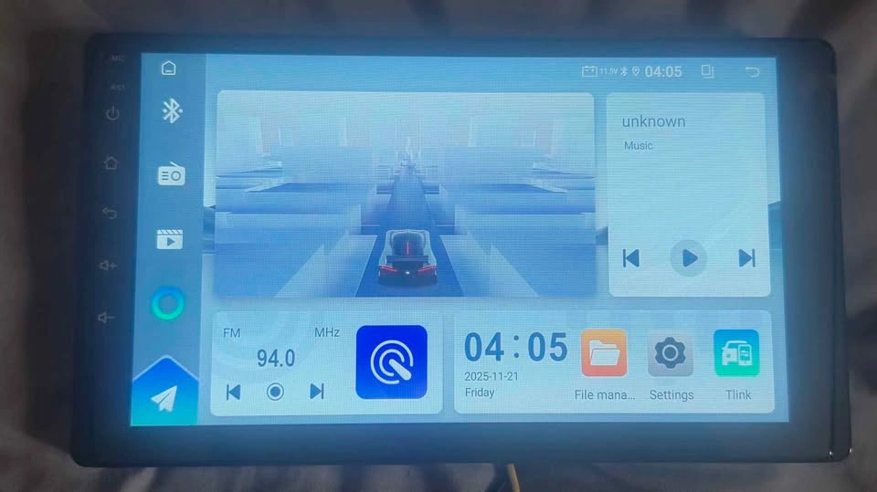 Android 14 Car Stereo 9-inch IPS Touchscreen for Toyota Sienna - photo 5